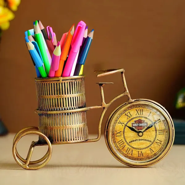 Iron_Pen_Holder/Flower_pot_With_Watch