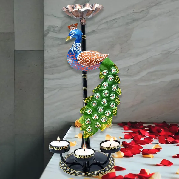Metal_peacock_T_light_candle_holder