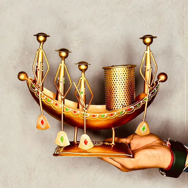 Metal_Home_Decor,Long_Kerala_Boat_Showpiece,_Pen_Stand,Standard,_Multicolour