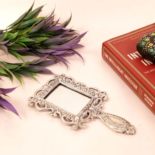 Beautifully_Carved_Square_Shape_Gold_Plating_Metal_Hand_Mirror_for_Makeup,_Travelling,_Salon_Mirror