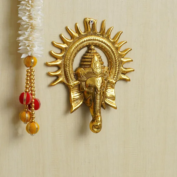 Golden_Lord_Ganesha_With_Sun_Decorative_Metal_Wall_Hanging_Art_Decorative_Showpiece_For_Wall_Decor,_Home_Decor,_Pooja_Room_Temple_&_Gift