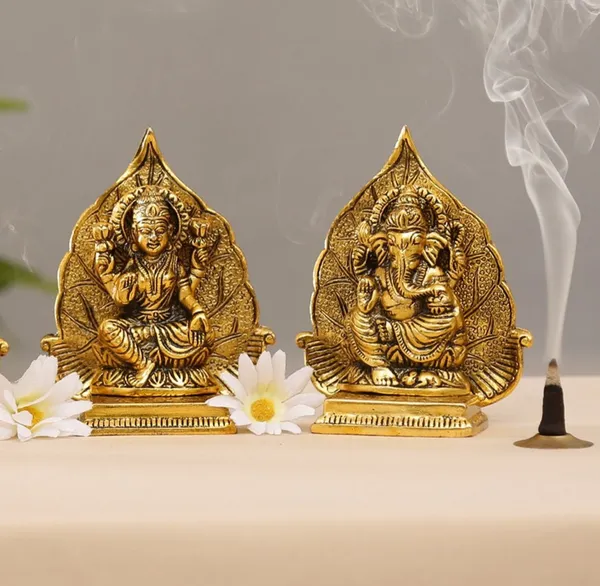 Metal_Laxmi_Ganesh_Statue/Murti_for_Pooja_Room_&_Home_Office_D???cor,Pan_Patta_Laxmi_Ganesha_Idol_for_Diwali_Gift