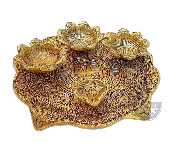 Metal_Pooja_Thali_with_Diya_for_Pooja_Home/Temple/Mandir,Decorative_Showpiece_Pooja_Thali_Set_for_Diwali_Poojan_Wedding_Gift_Article,_Gold