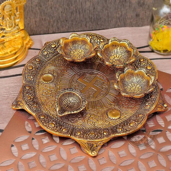 Metal_Pooja_Thali_with_Diya_for_Pooja_Home/Temple/Mandir,Decorative_Showpiece_Pooja_Thali_Set_for_Diwali_Poojan_Wedding_Gift_Article,_Gold