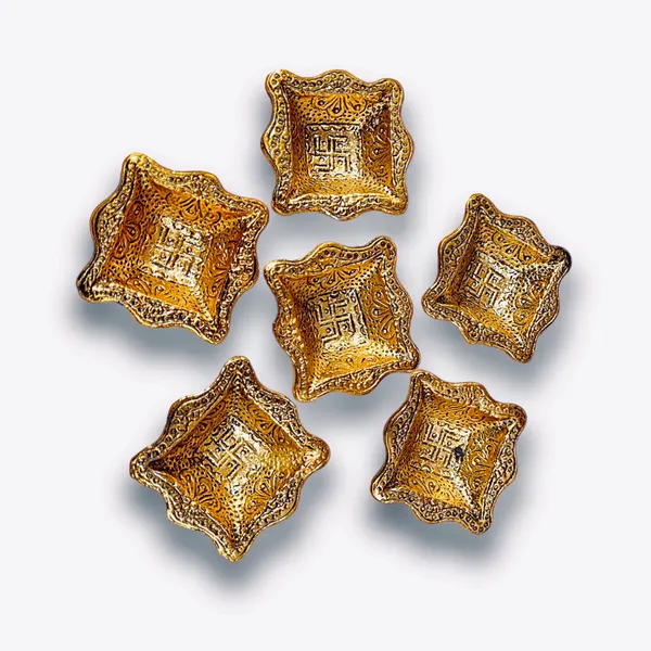 Set_of_6_Pcs_Metal_Diya_Decorative_Diya_in_Box_Packing_Deepak_Set_for_Diwali_Festival_Gift_Item_and_Corporate_Sector,