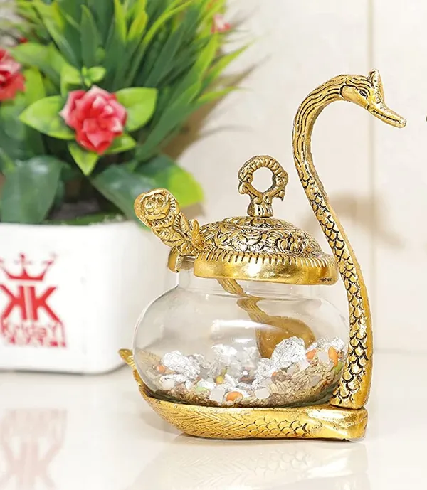 Swan_Duck_with_Transparent_Glass_Bowl_Set_with_Spoon_and_lid_(11_x_15_x_11_cm,_Gold)