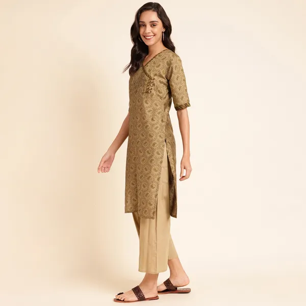 Rekha_Maniyar_Presenting_Girls_And_Women's_New_Design_Kurti_Chanderi_Silk_With_Fancy_Printed