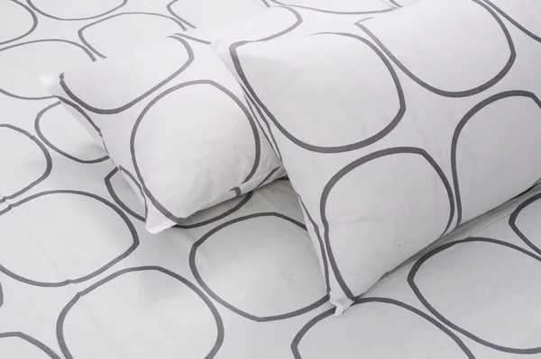 144_TC_Geometric_Bed_sheet_for_Single_Set_Bed_with_Pillow_Cover_-_White_(Grey_Circles)