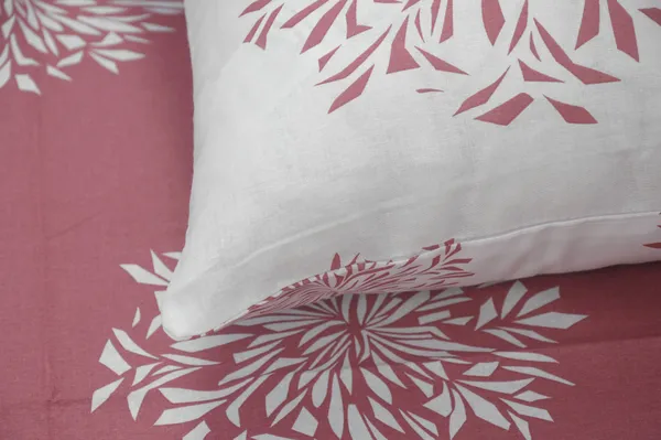 144_TC_Fitted_Cotton_Bedsheets_for_Double_Bed_with_2_Pillow_Covers_|_60x78_inches,_Mauve_&_White