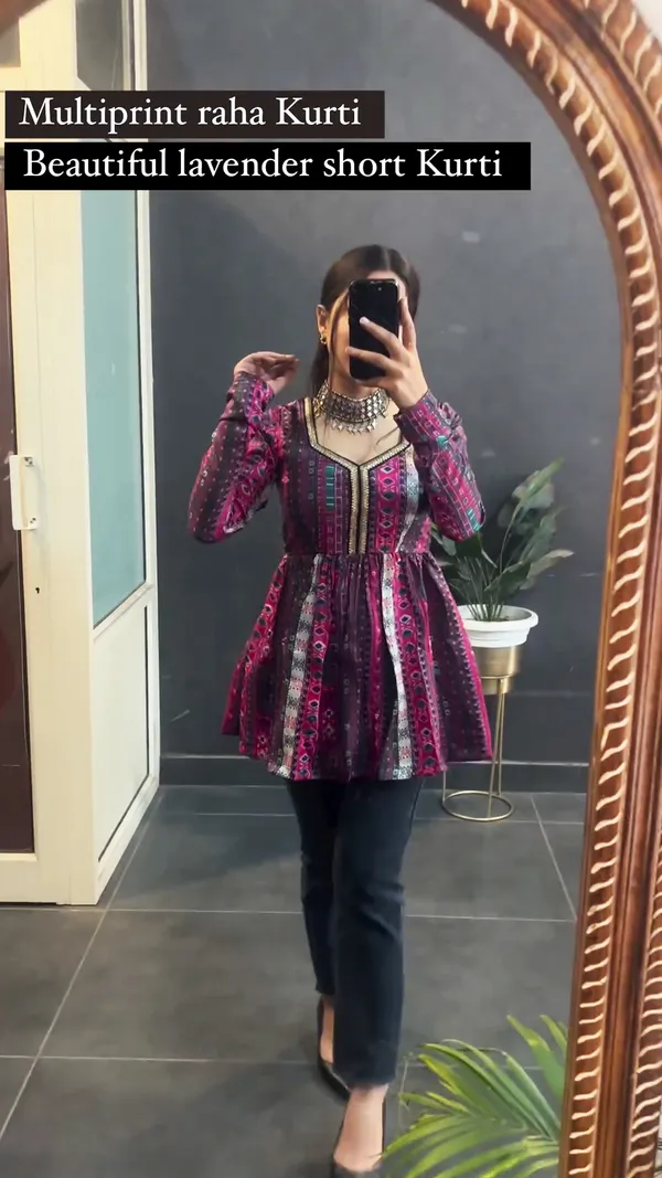 Beautiful_Multiprint_Short_Raha_Kurtis
