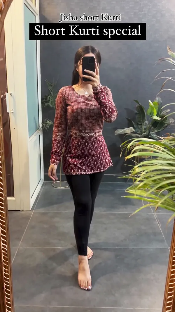 Cotton_Printed_New_Womens__Straight_Short_Kurtis_With_Lining