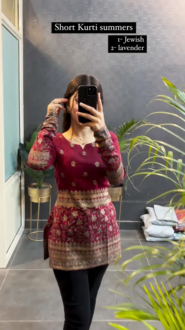 Maroon_Jewish_Cotton_Printed_Short_Kurti