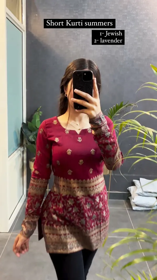 Maroon_Jewish_Cotton_Printed_Short_Kurti