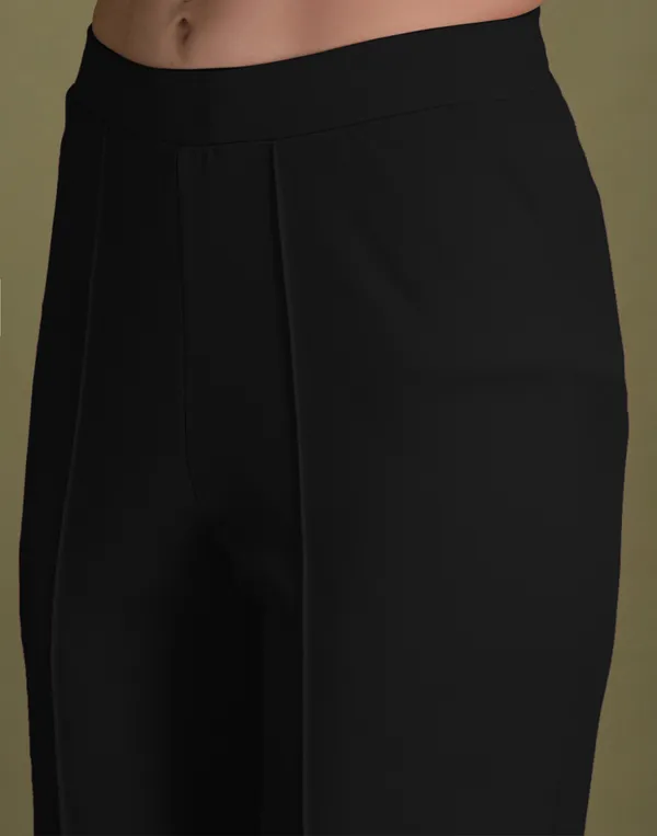 Black_Shirt_Collar_Top_With_Trouser_Office_Wear