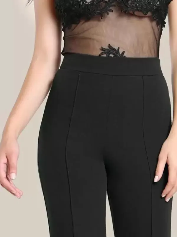 Women's_Regular_Fit_Solid_Black_Trouser