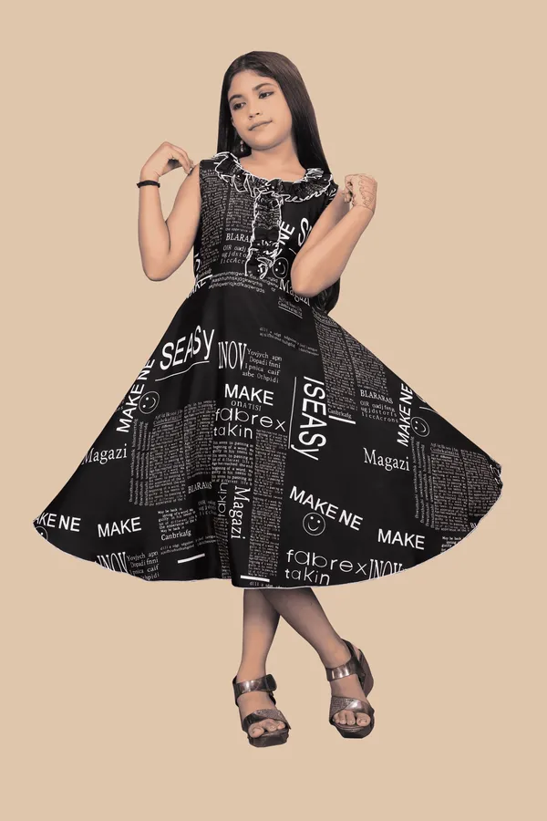 Girls_Black_&_White_Text_Paper_Crepe_Print_Round_Neck_Knee_Length_Dress