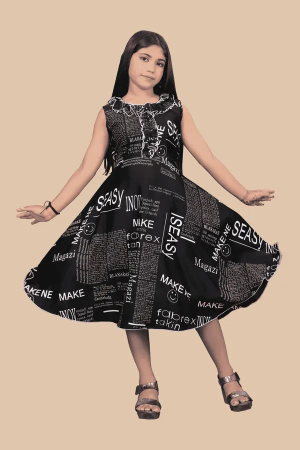 Girls_Black_&_White_Text_Paper_Crepe_Print_Round_Neck_Knee_Length_Dress