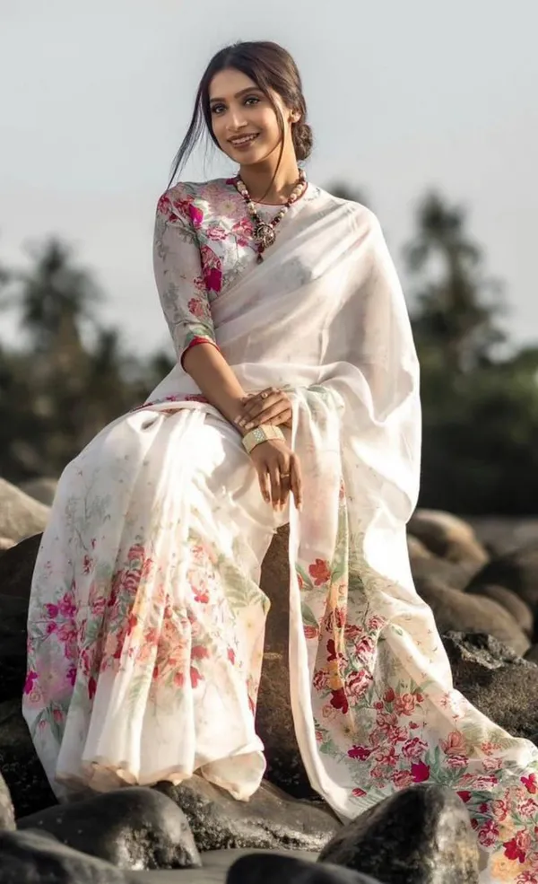 White_Colour_Linen_Saree_(With_Unstitched_Blouse_Piece)_(For_Women)