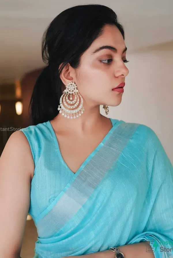 Sky_Blue_Colour_Linen_Saree_(With_Unstitched_Blouse_Piece)_(For_Women)