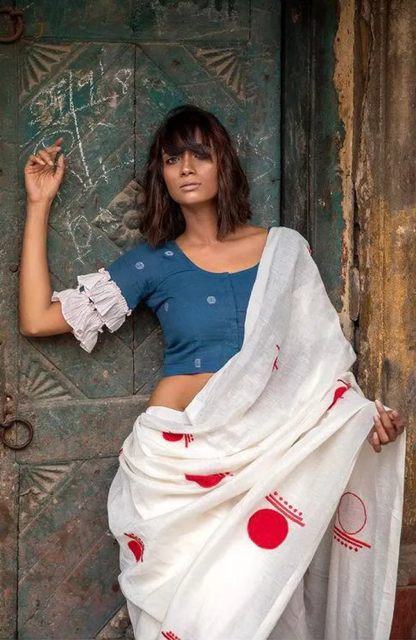 White_Colour_Linen_Saree_(With_Unstitched_Blouse_Piece)_(For_Women)