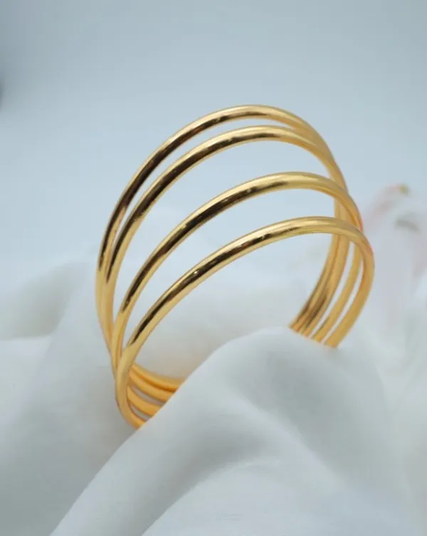 Casual_Wear_Micro_Gold_Plated_4_Pcs_Palin_Bangle_For_Girls_And_Women