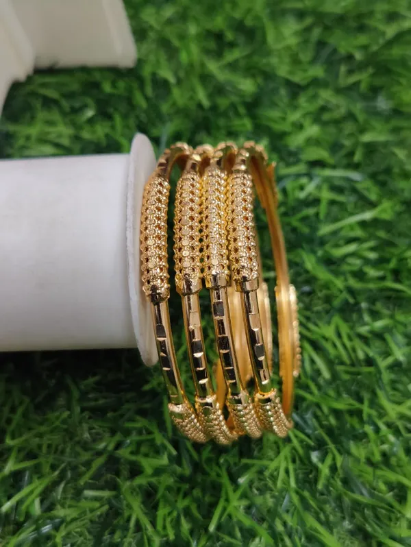 Set_of_4_Gold_Plated_Bangles_for_Women