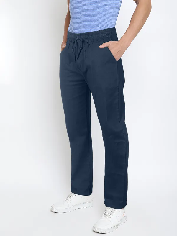 The_Navy_Linen_Pants