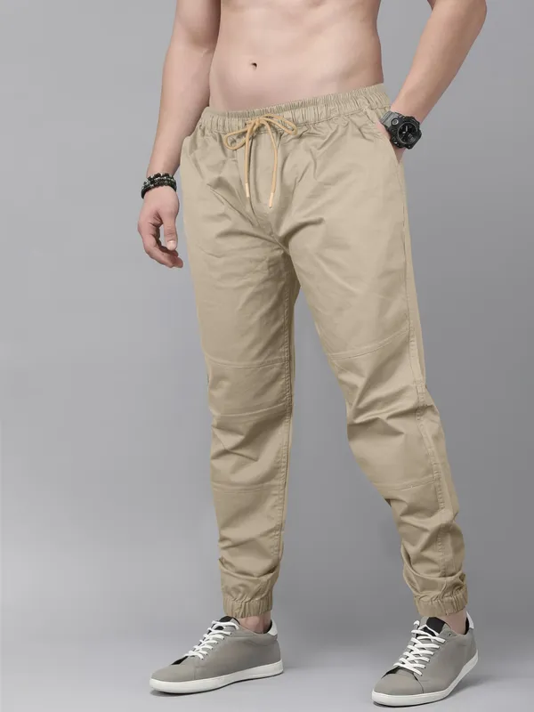 Minimalist_Cream_Track_Pants