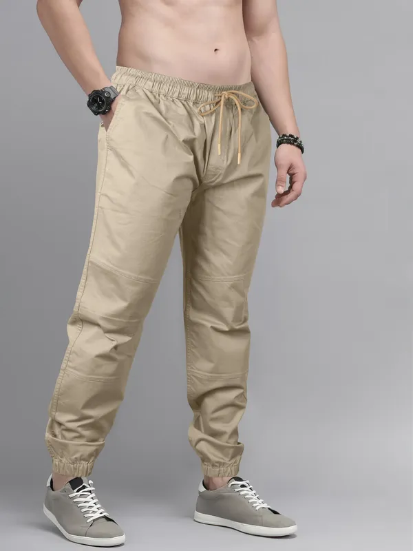 Minimalist_Cream_Track_Pants