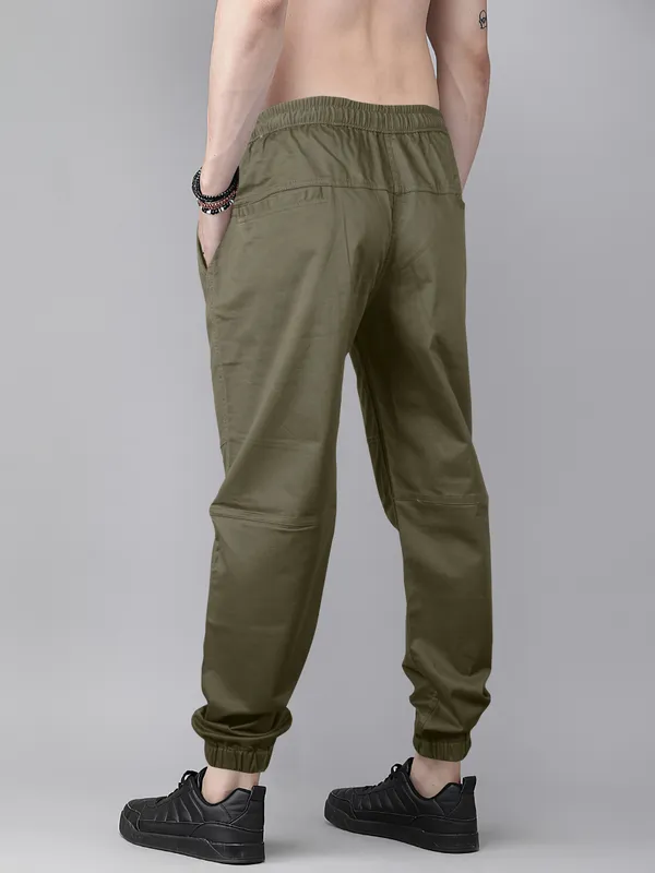 Cozy_Olive_Track_Pants