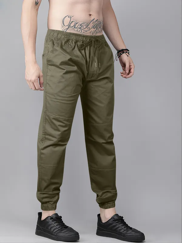 Cozy_Olive_Track_Pants