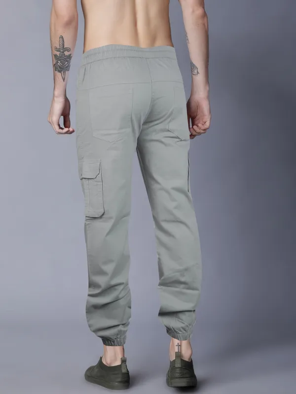 Men's_silver_cargos