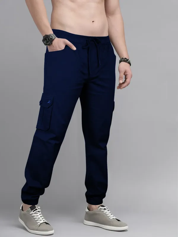 Rich_navy_Cargos