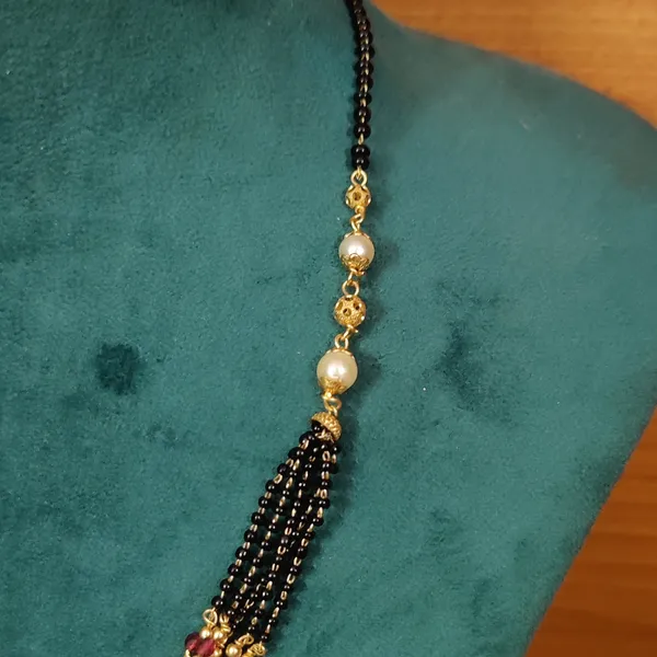 ETHNIC_GOLD_PLATED_MANGALSUTRA_BEADS_&_PEARL_CHAIN