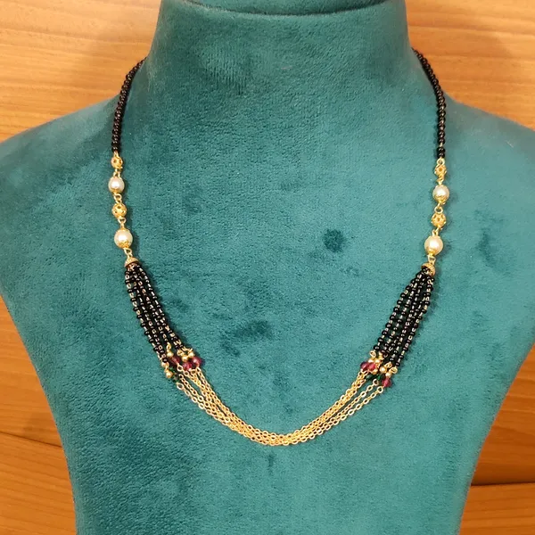 ETHNIC_GOLD_PLATED_MANGALSUTRA_BEADS_&_PEARL_CHAIN