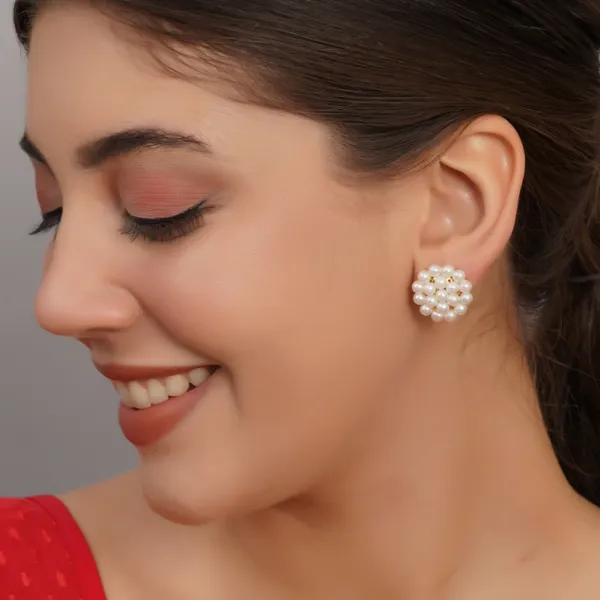 Pearl_Gold_Look_Beaded_Studs