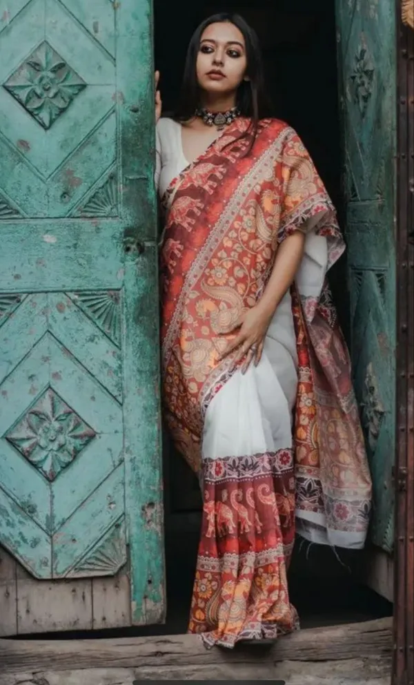 White_Linen_Saree_with_Digital_Print_and_Unstitched_Blouse_Piece