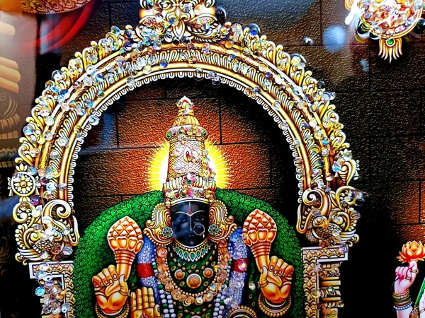 Thirupathi_Sri_Padmavathi_Thayar_Srinivasa_Perumal_with_Sri_Maha_Lakshmi_Photo_Frame