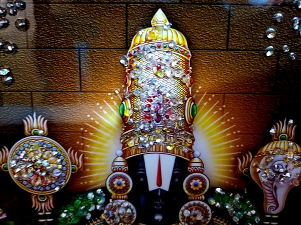 Lord_Balaji_with_Ashta_Lakshmi_Photo_Frame