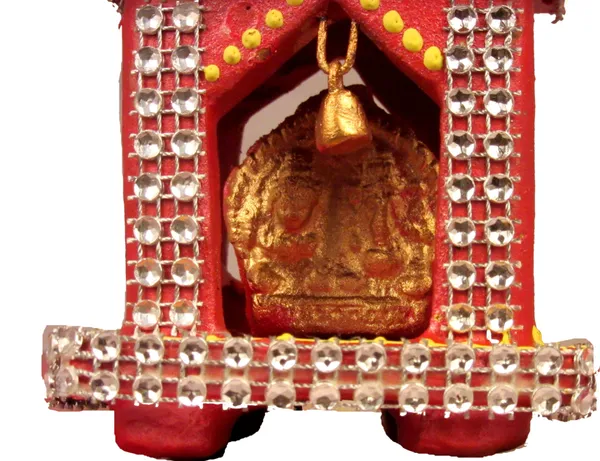 Terracotta_Earthenware_Clay_Lakshmi_Ganesh_Square_Shape_Diwali_Decorative_Showpiece_-_12_Cm_(Terracotta,_Red)