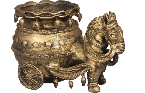 Handmade_Horse_Shaped_Table_Decor_For_Living_Room_|_Home_Decor_Decorative_Showpiece_-_21_Cm_(Terracotta,_Gold)