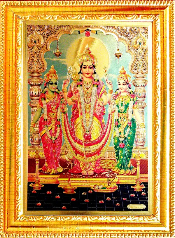 Photo_&_Frame_Lord_Murugan_And_His_Two_Wives_??__Valli_And_Devasena