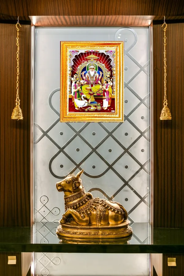 Photo_&_Frame_Vishwakarma_Ji