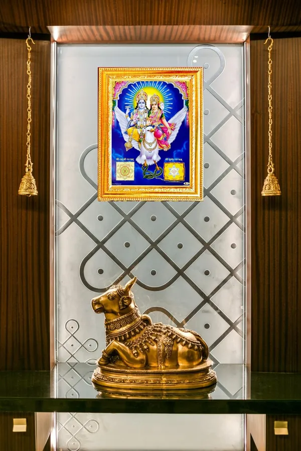 Photo_&_Frame_Vishnu_Laxmi_On_Varun_Dev_With_Shri_Laxmi_And_Shri_Kuber_Yantra