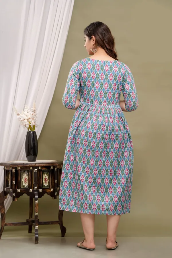 Multi_Chidi_Cotton_Printed_Maternity_And_Feeding_Kurti_Combo_Of_2