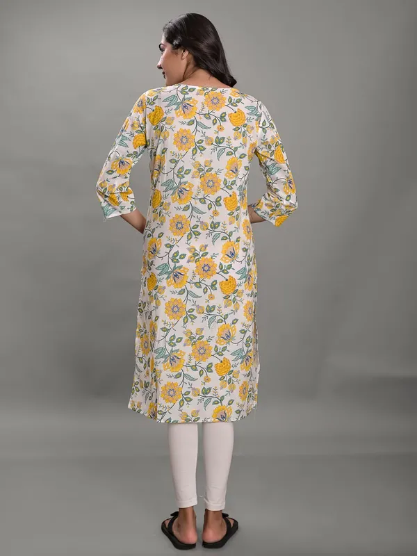 White_Jaipuri_Maternity_And_Feeding_Kurti