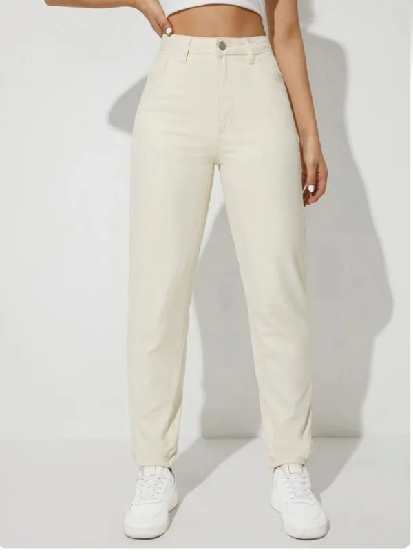 Ceammy_Unique_Colour_Causal_Cream_Straight_Mom_Fit_Jeans