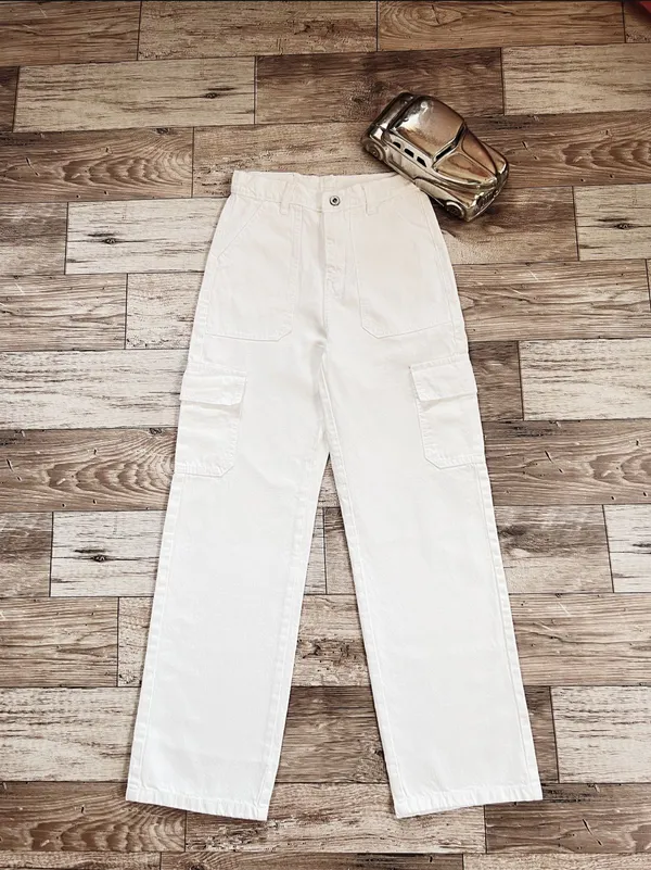Stylish_Fashionable__High_Rise_White__Cargo_Denim_Jeans
