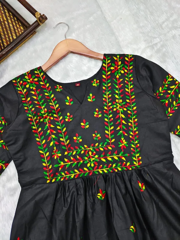 Beautiful_Kurta_2_piece_Set__With_A_Embroidery