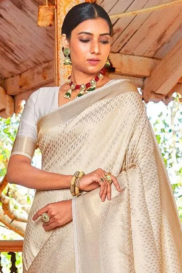 Ivory_White_Kanjivaram_Soft_Woven_Silk_Saree
